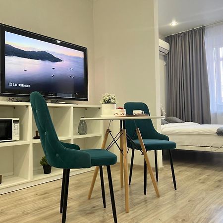 Uutnaya Quartira V Novom Dome Apartment พาฟโลดาร์ ภายนอก รูปภาพ