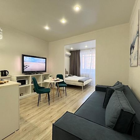 Uutnaya Quartira V Novom Dome Apartment พาฟโลดาร์ ภายนอก รูปภาพ